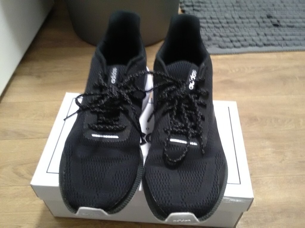 mens black adidas trainers size 7